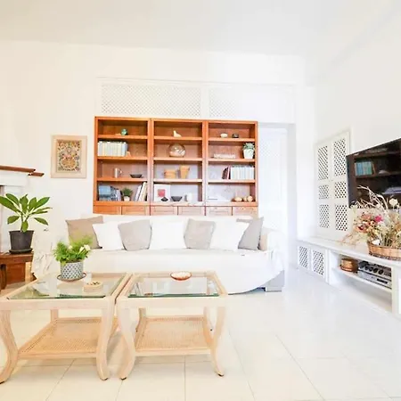 Hlia's House Near The Sea *