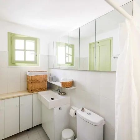 Hlia's House Near The Sea