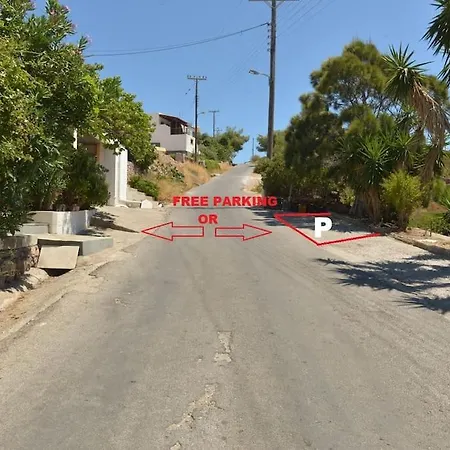 Hlia's House Near The Sea Vilă Kámbos