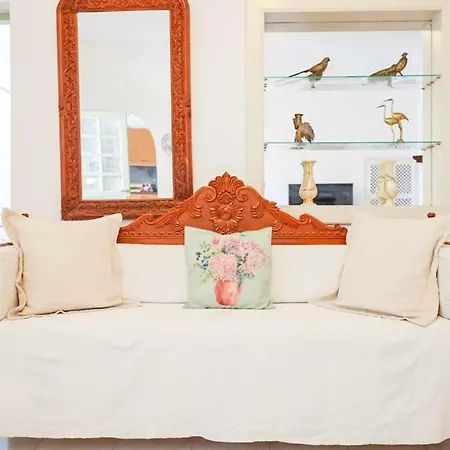 Hlia's House Near The Sea Vilă