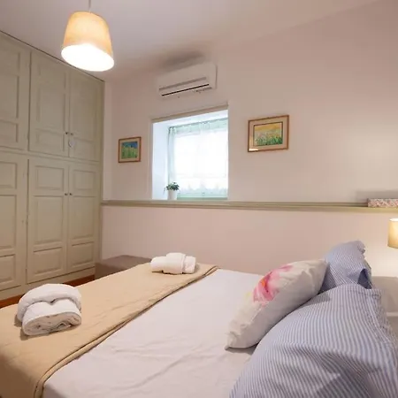 Hlia's House Near The Sea Villa