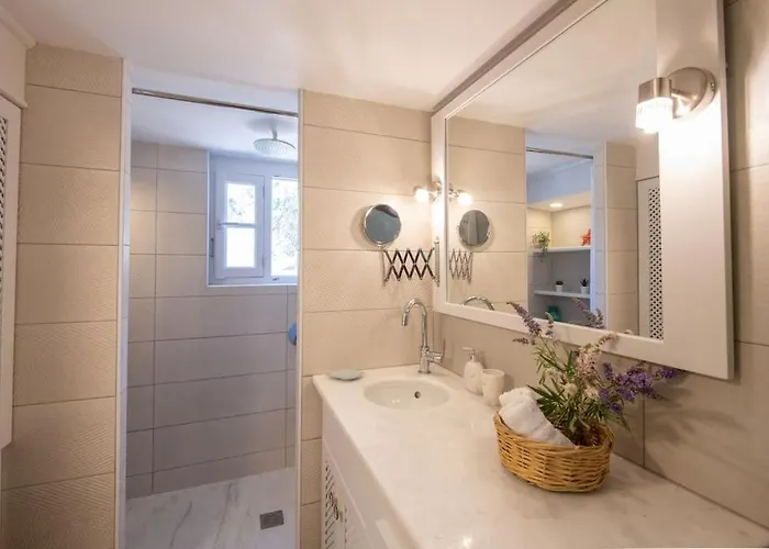 فيلة Hlia's House Near The Sea *