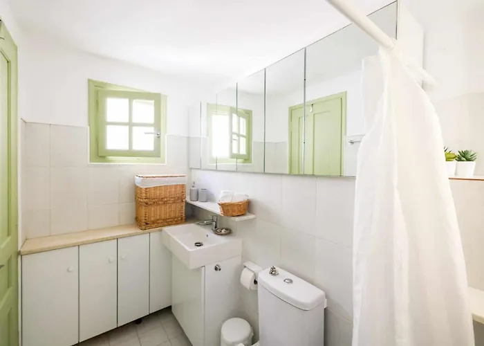 Hlia's House Near The Sea