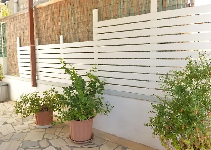 فيلة Hlia's House Near The Sea