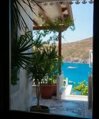 فيلة Hlia's House Near The Sea